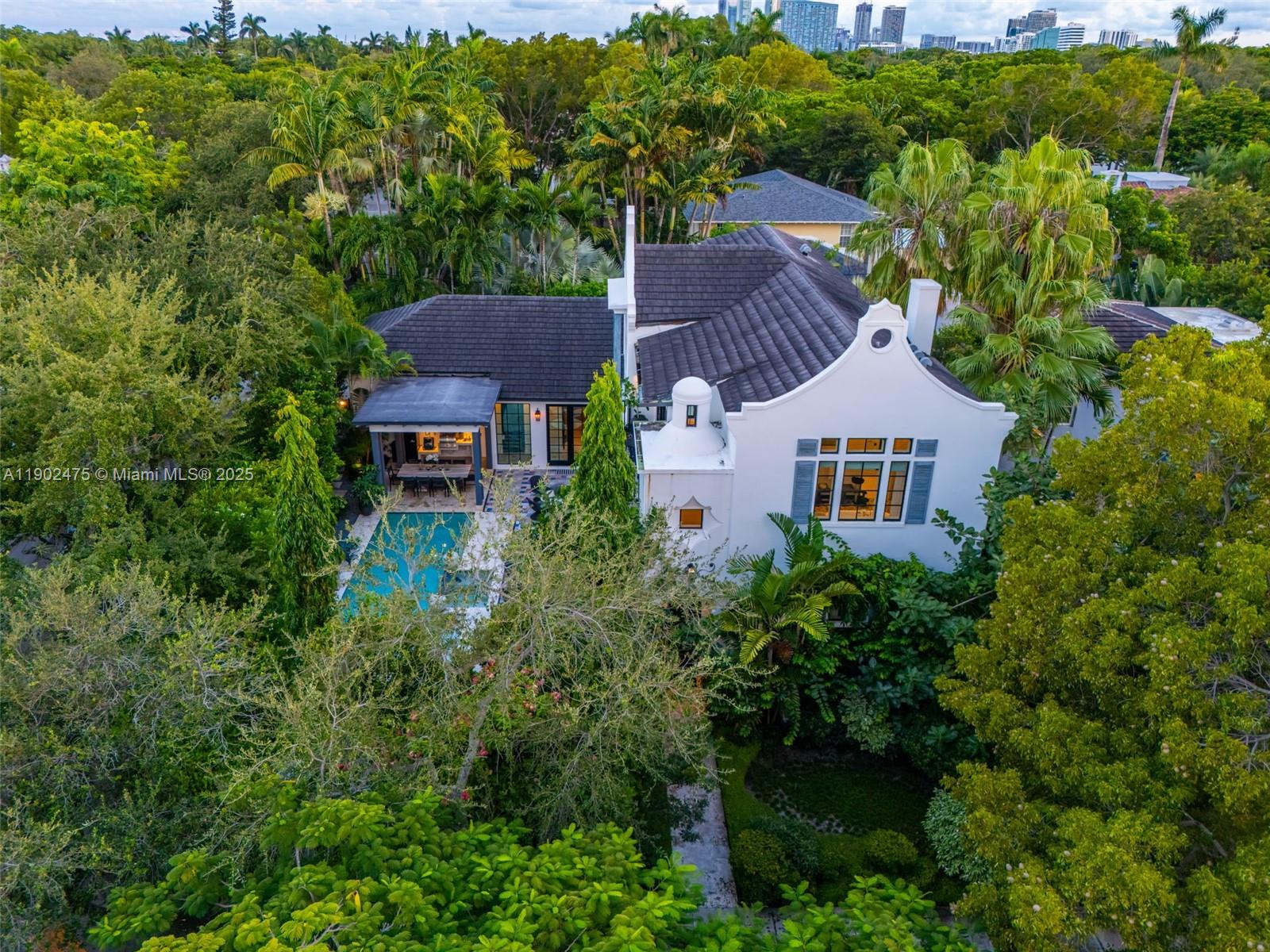 590 NE 59th St Miami, FL 33137