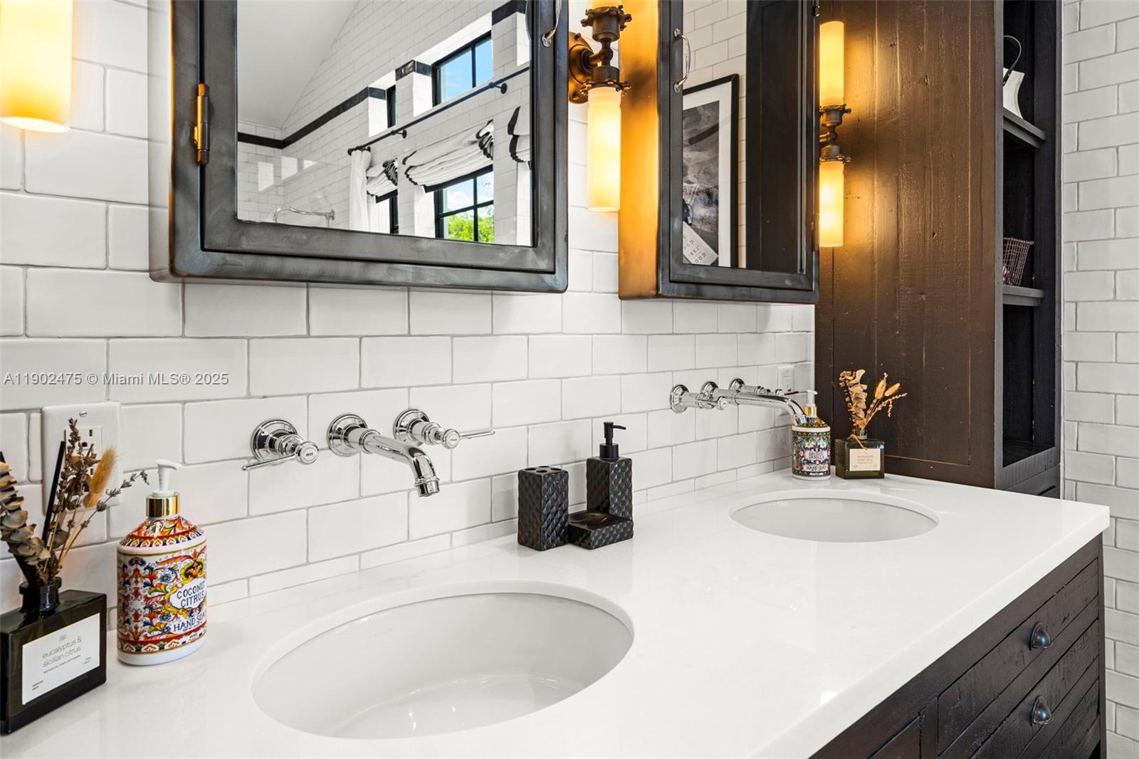 590 NE 59th St Miami, FL 33137