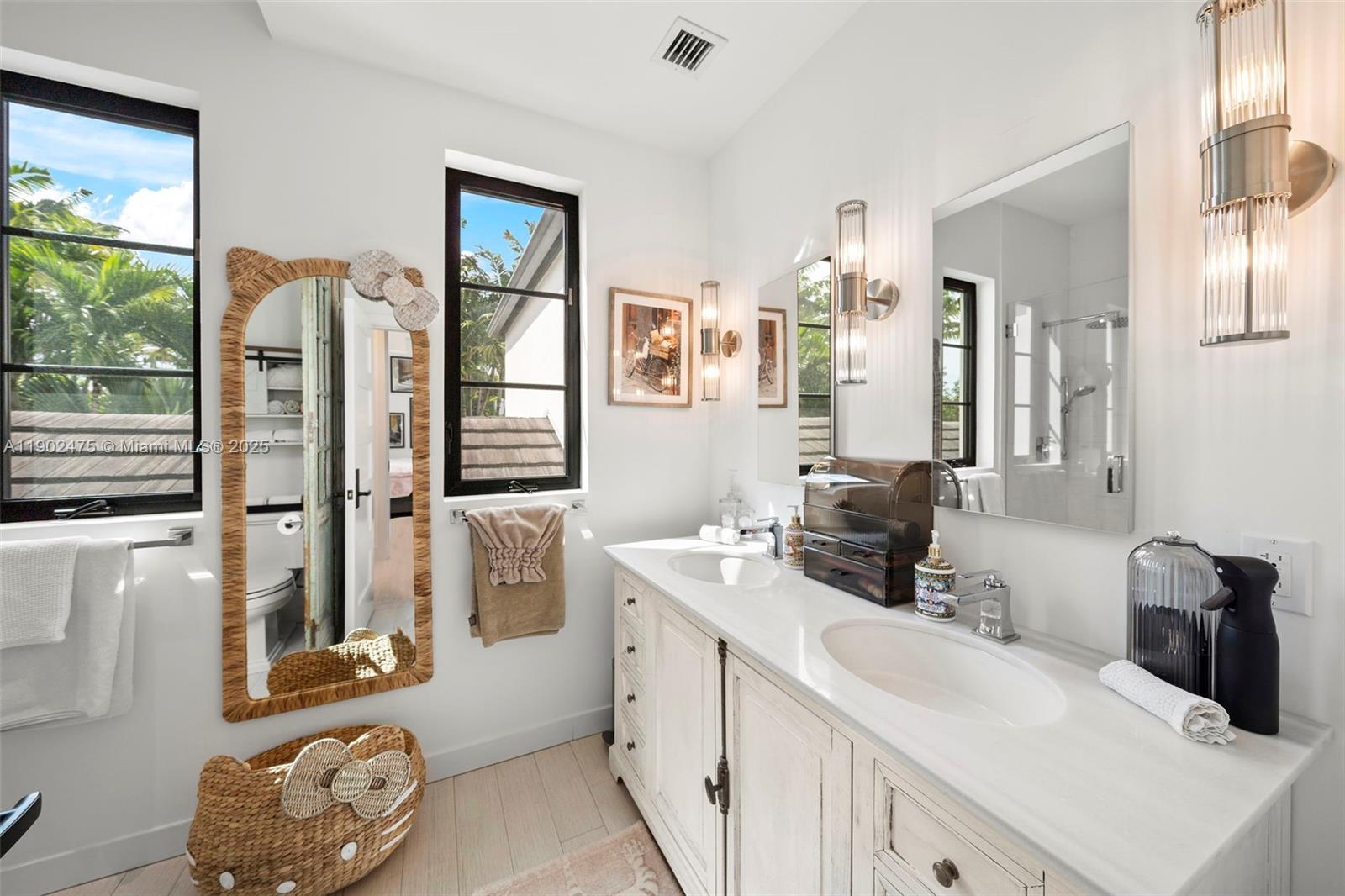 590 NE 59th St Miami, FL 33137