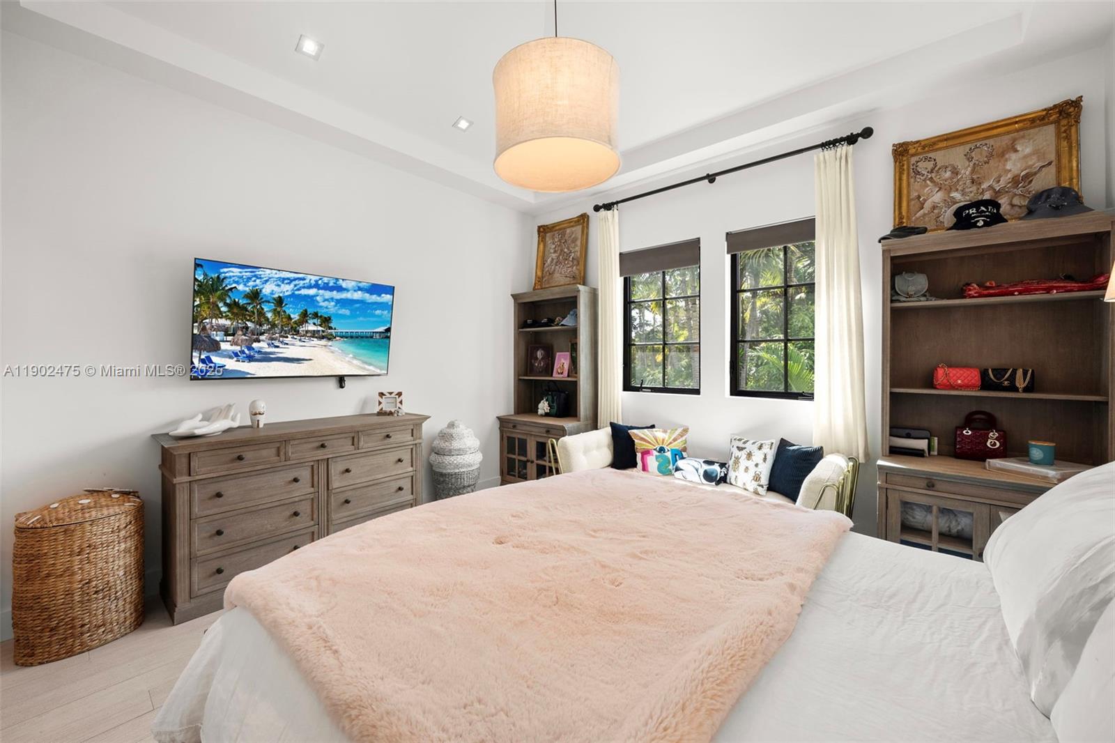 590 NE 59th St Miami, FL 33137