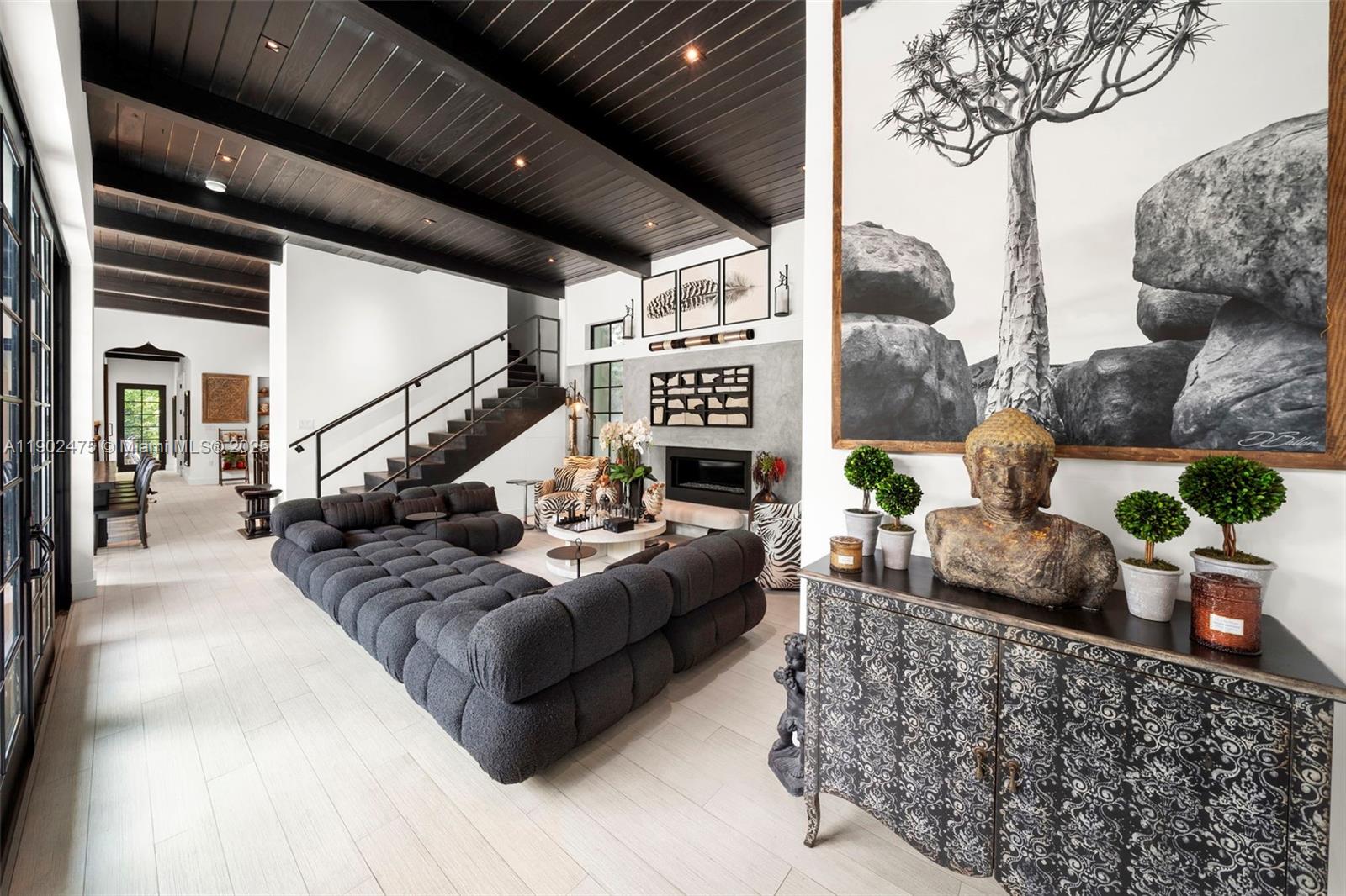 590 NE 59th St Miami, FL 33137