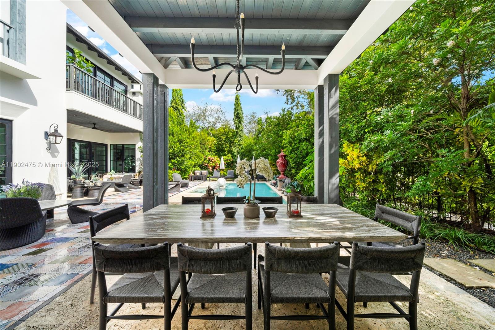 590 NE 59th St Miami, FL 33137