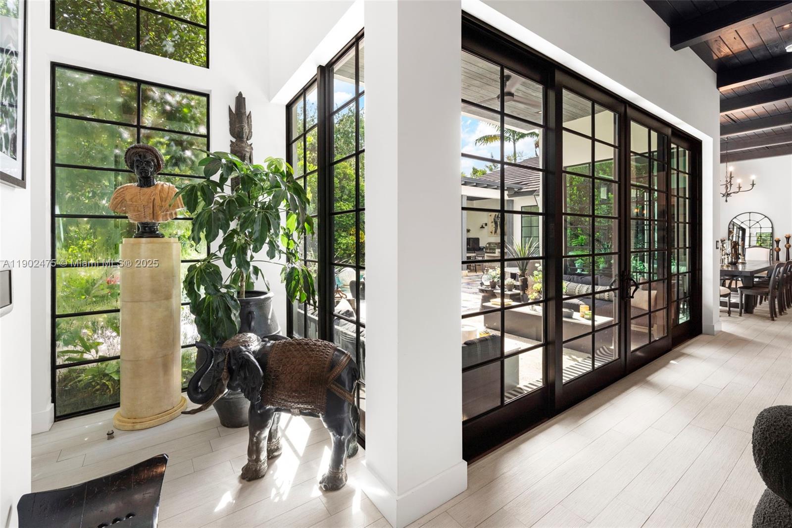 590 NE 59th St Miami, FL 33137