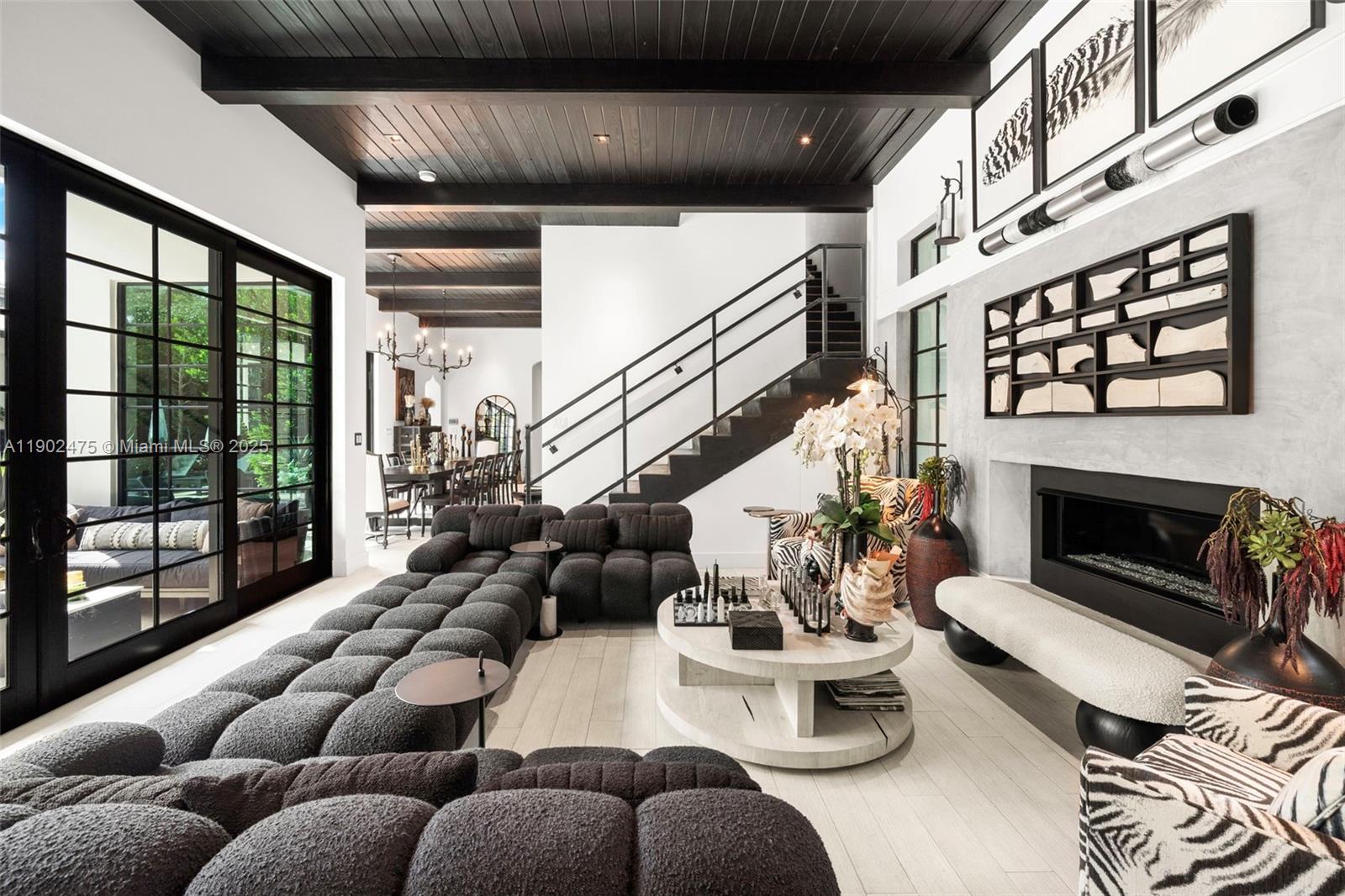 590 NE 59th St Miami, FL 33137