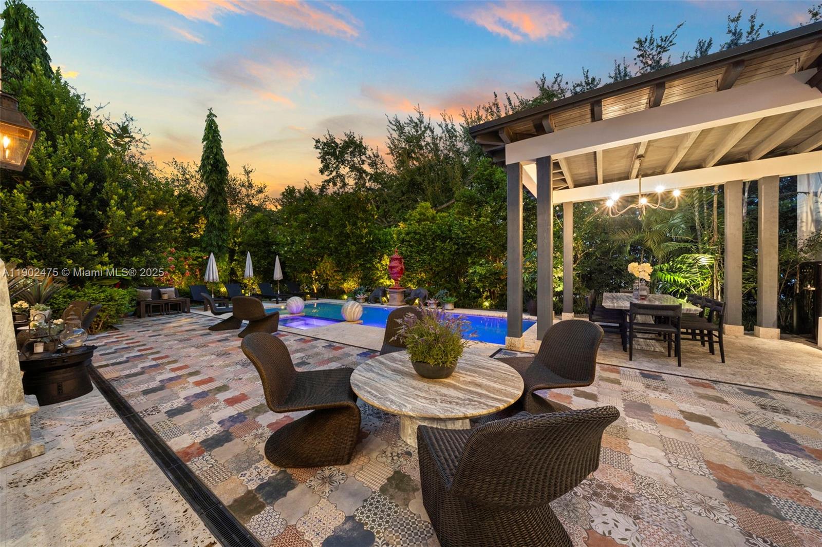 590 NE 59th St Miami, FL 33137