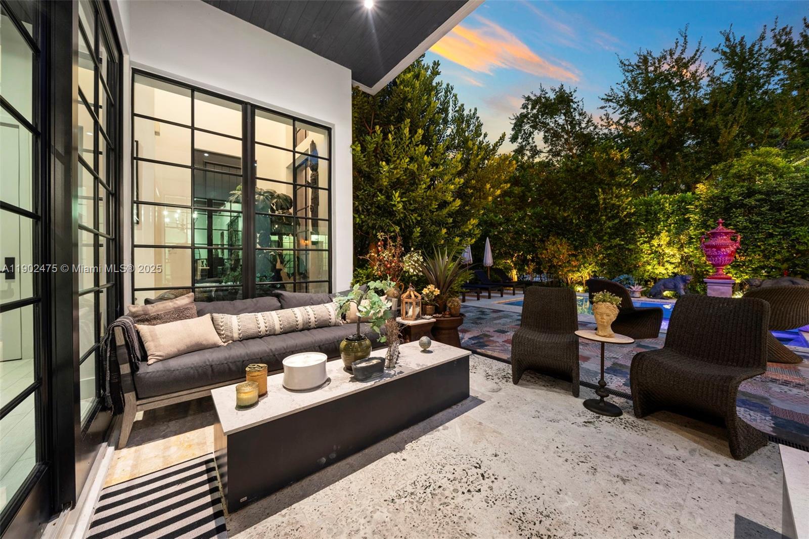 590 NE 59th St Miami, FL 33137