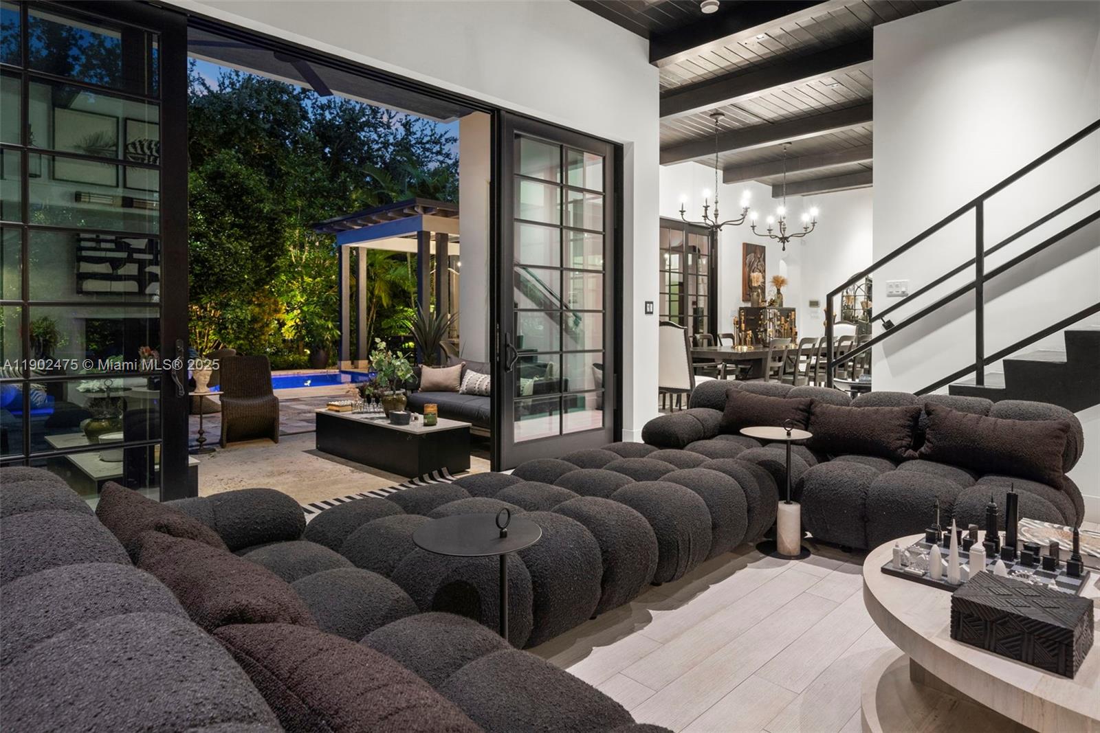 590 NE 59th St Miami, FL 33137