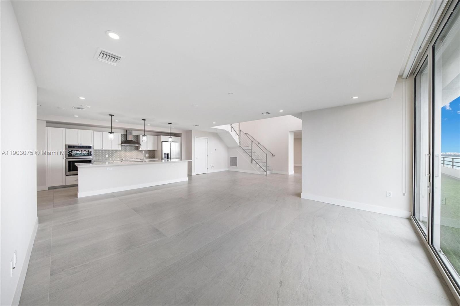 555 NE 34th St #PH-3 Miami, FL 33137