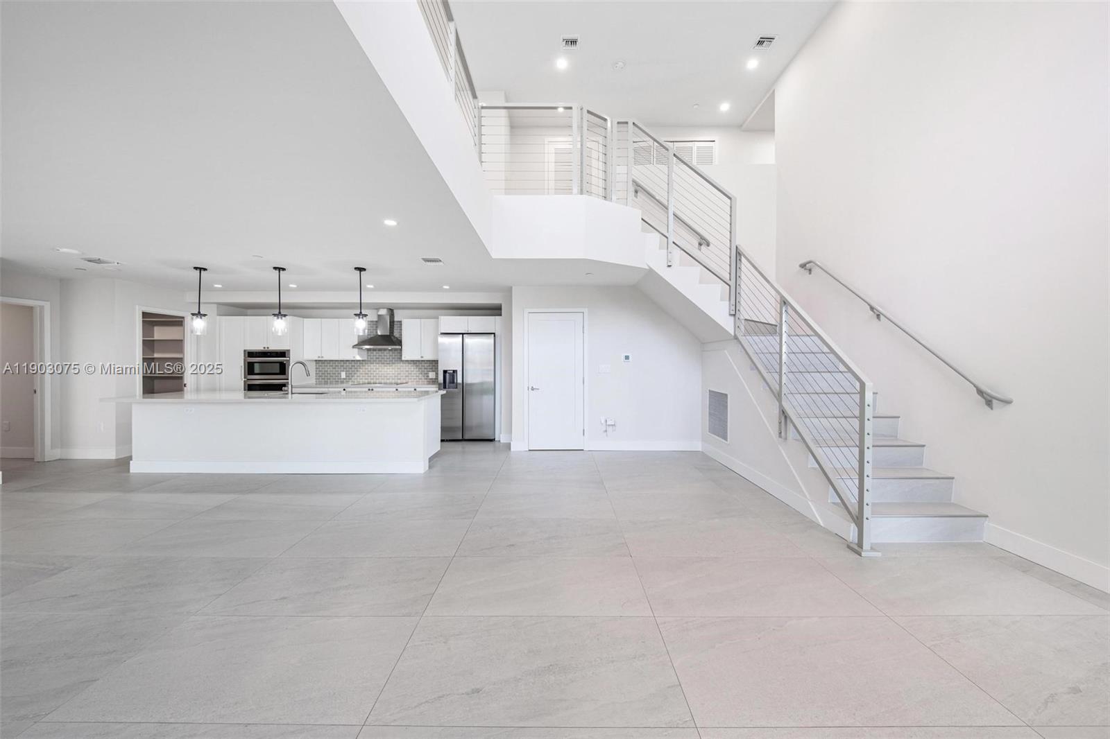 555 NE 34th St #PH-3 Miami, FL 33137