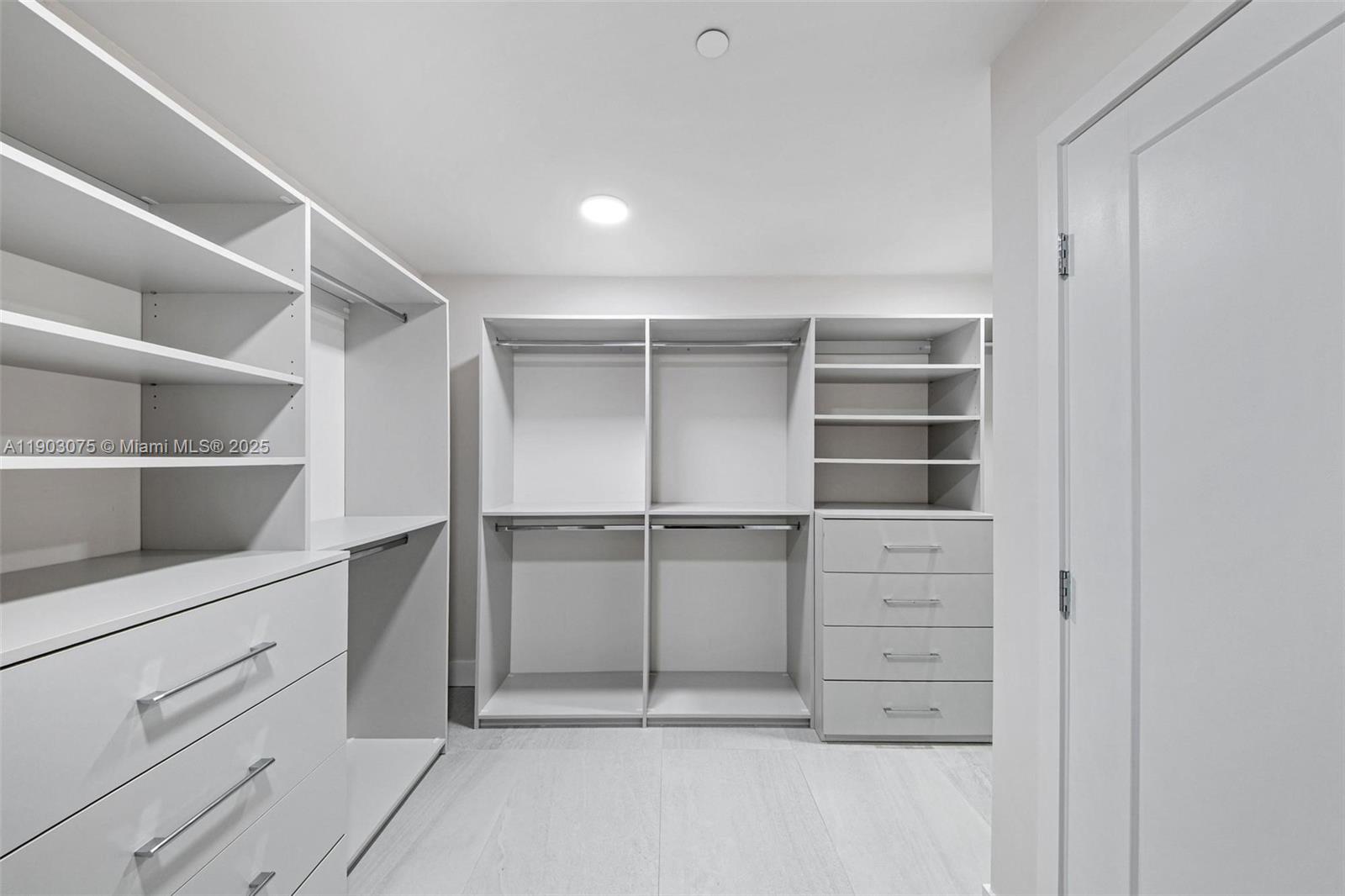 555 NE 34th St #PH-3 Miami, FL 33137