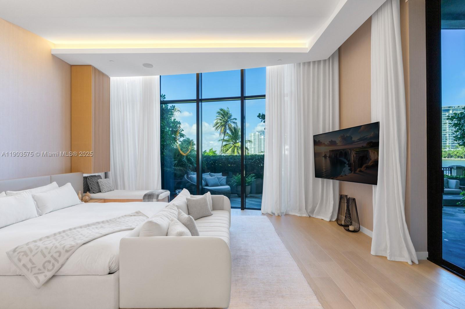 6800 Fisher Is Dr #6811 Miami Beach, FL 33109