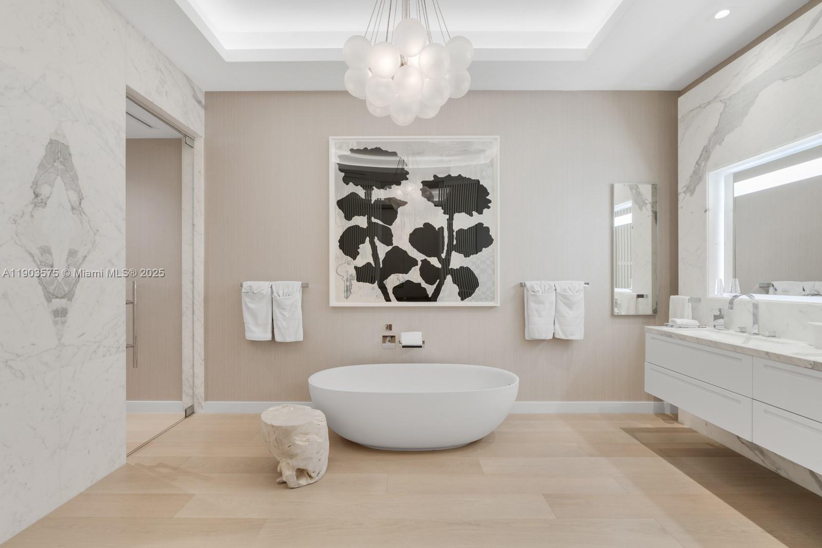 6800 Fisher Is Dr #6811 Miami Beach, FL 33109