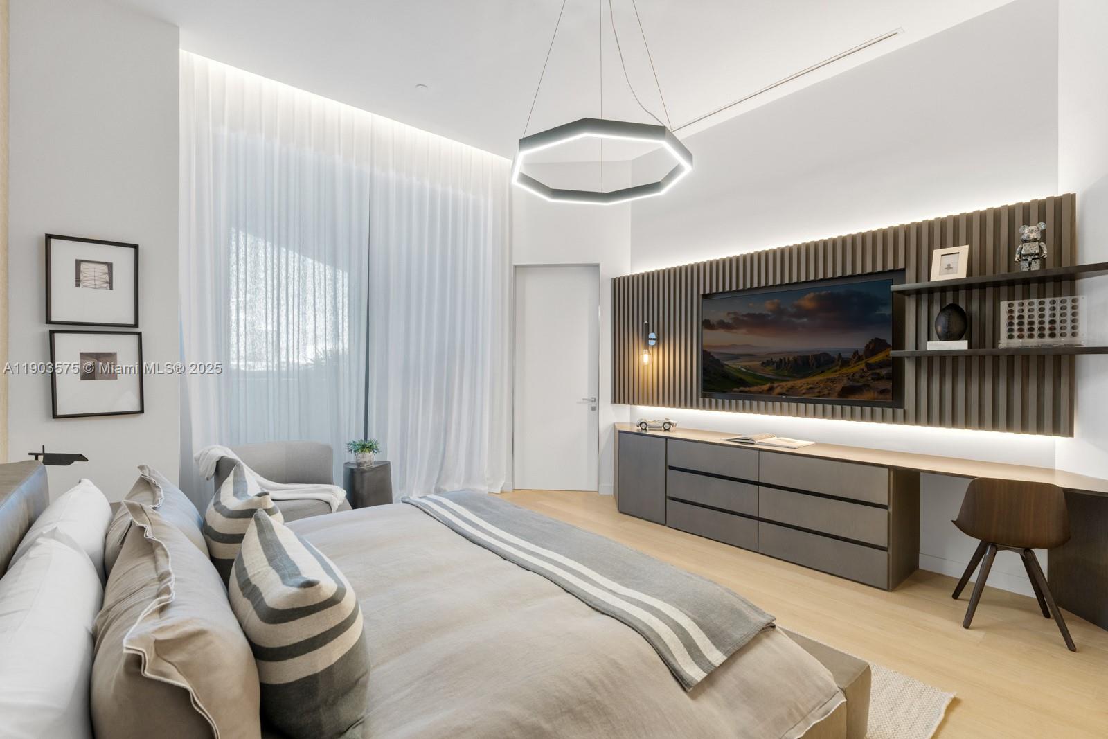 6800 Fisher Is Dr #6811 Miami Beach, FL 33109