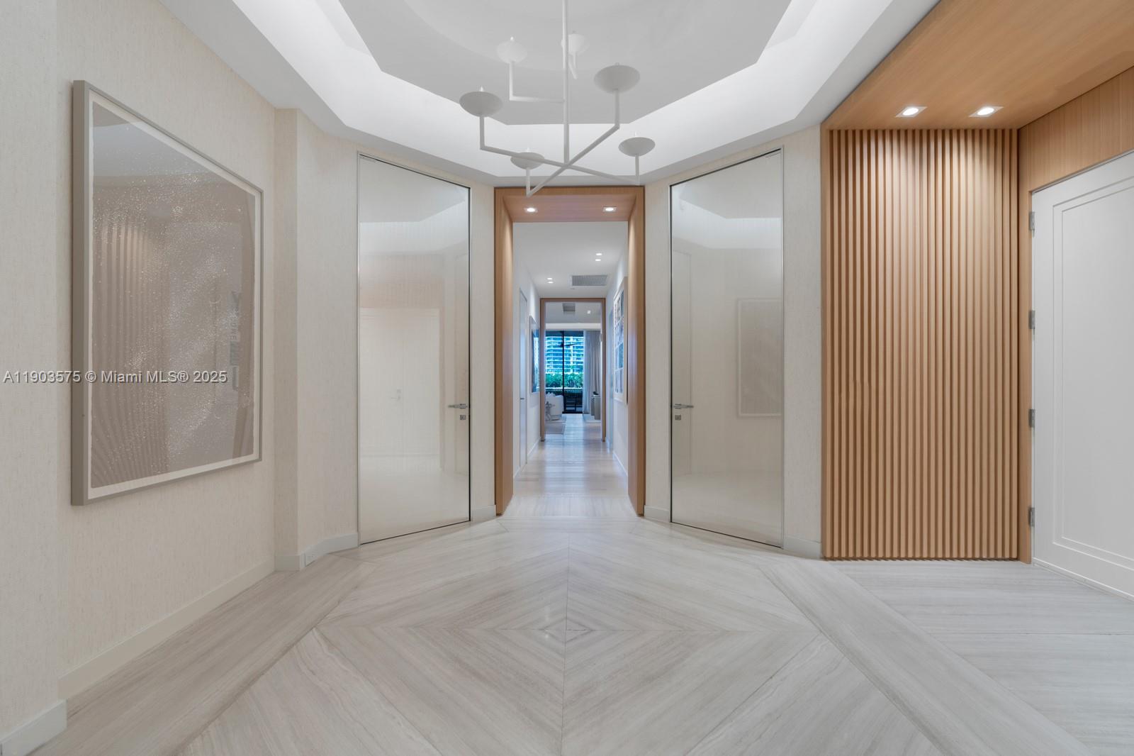 6800 Fisher Is Dr #6811 Miami Beach, FL 33109