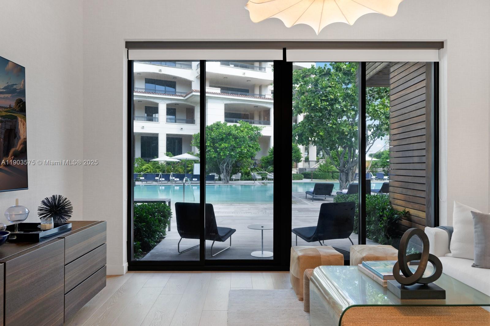 6800 Fisher Is Dr #6811 Miami Beach, FL 33109