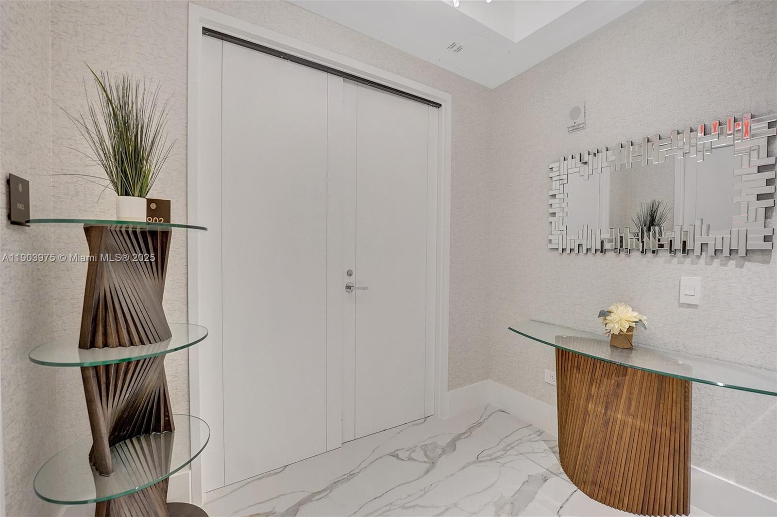 image Turnberry Ocean Club10