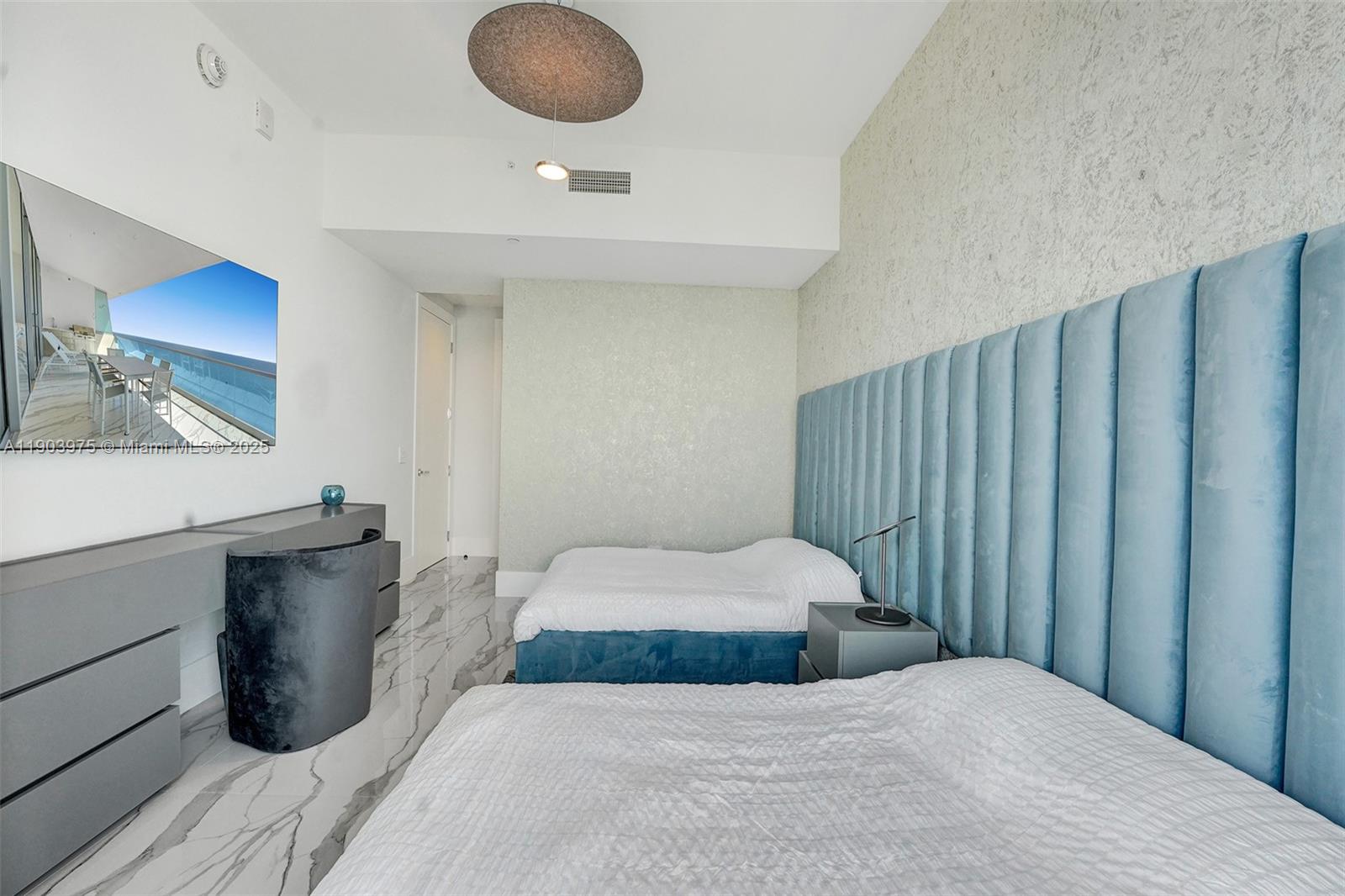 image Turnberry Ocean Club57