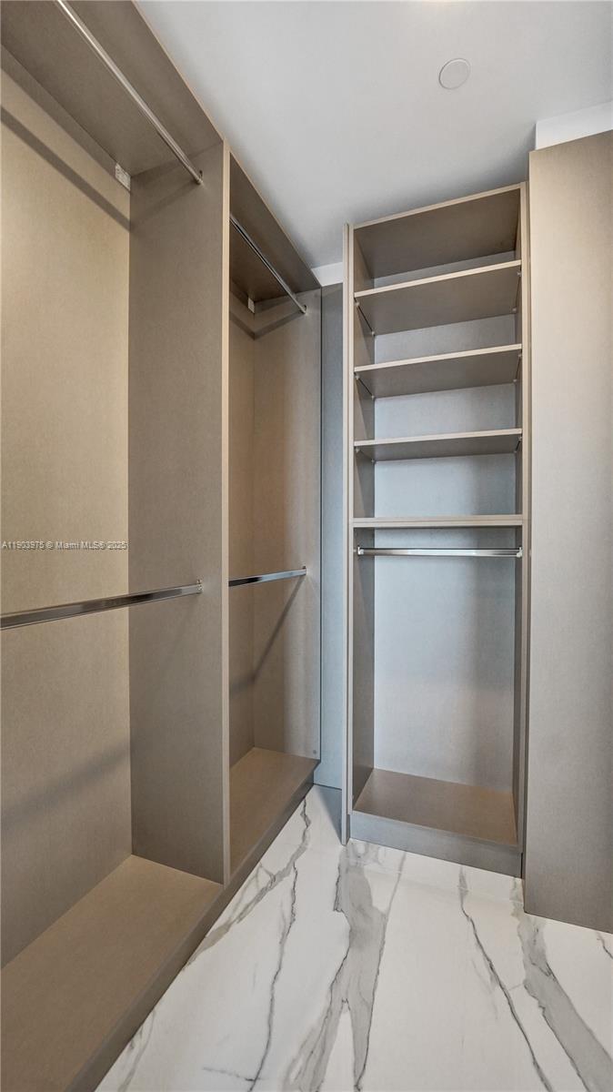 image Turnberry Ocean Club59