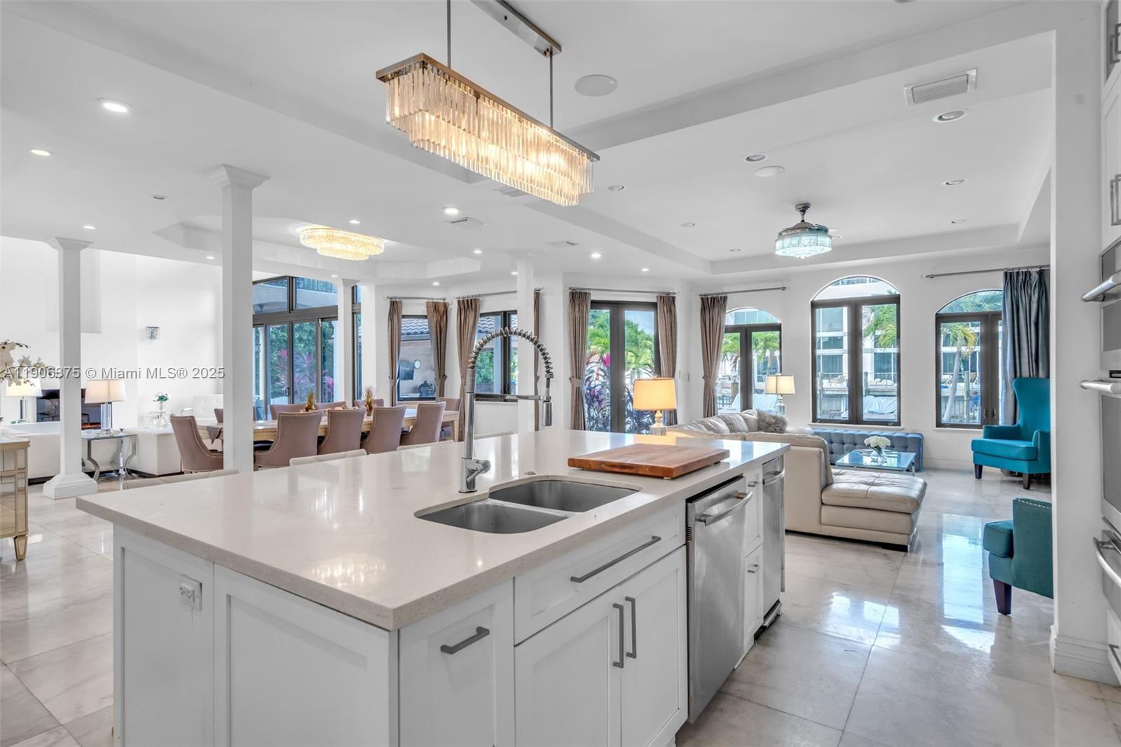 2085 Keystone Blvd North Miami, FL 33181