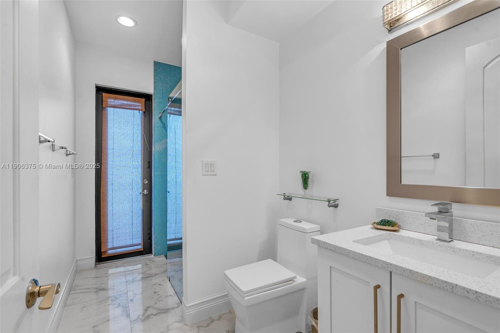 2085 Keystone Blvd North Miami, FL 33181