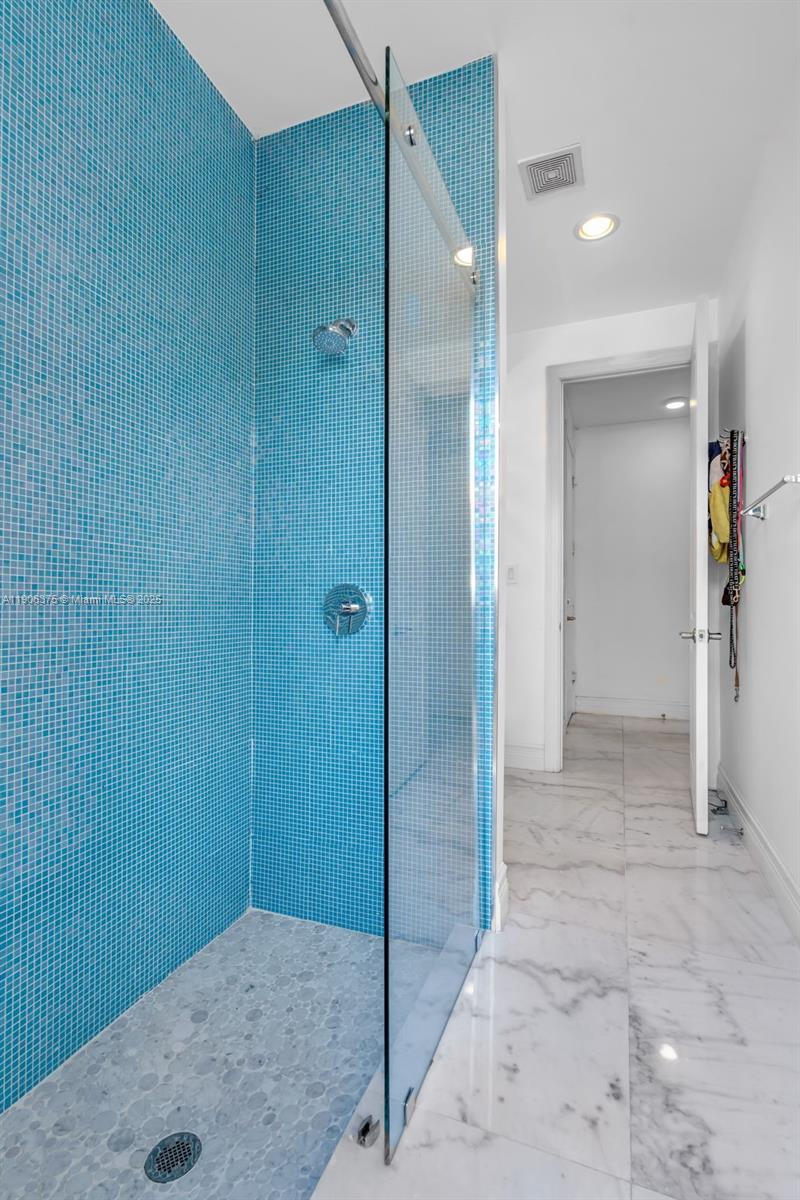 2085 Keystone Blvd North Miami, FL 33181