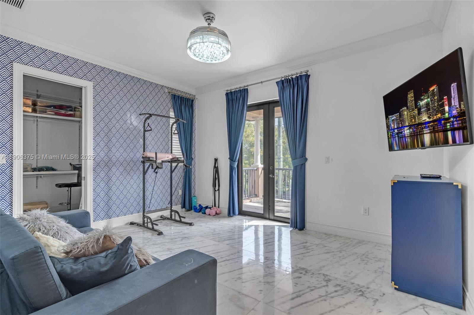 2085 Keystone Blvd North Miami, FL 33181