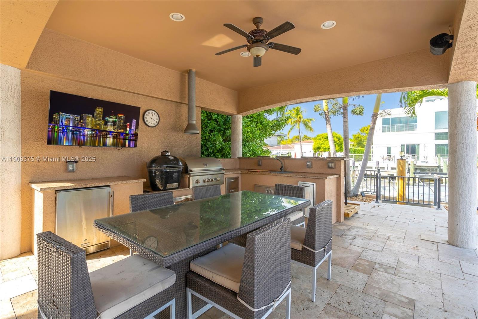 2085 Keystone Blvd North Miami, FL 33181