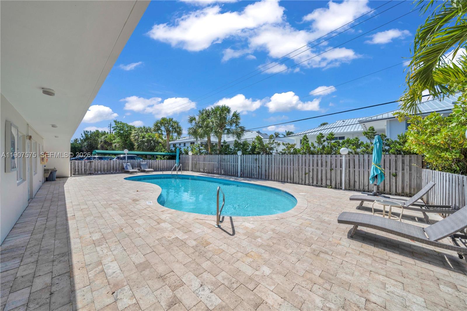 image Galen Drive West Condo16