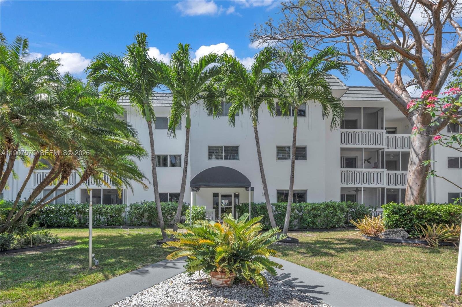 image Galen Drive West Condo1