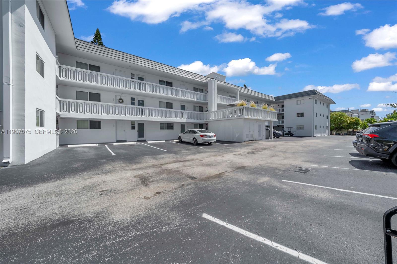 image Galen Drive West Condo27