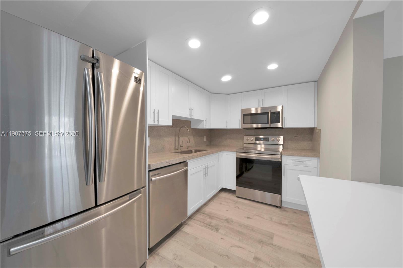 image Galen Drive West Condo4