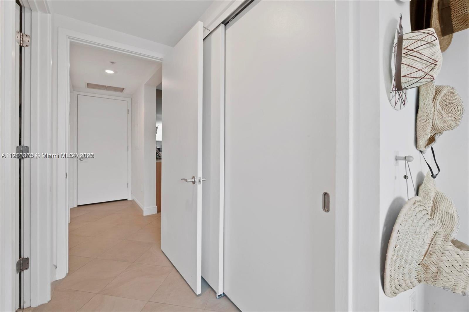 image The Emerald At Brickell14