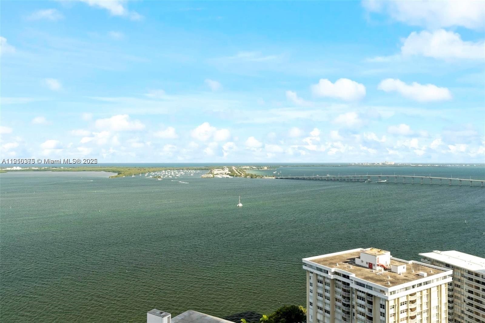 image The Emerald At Brickell21