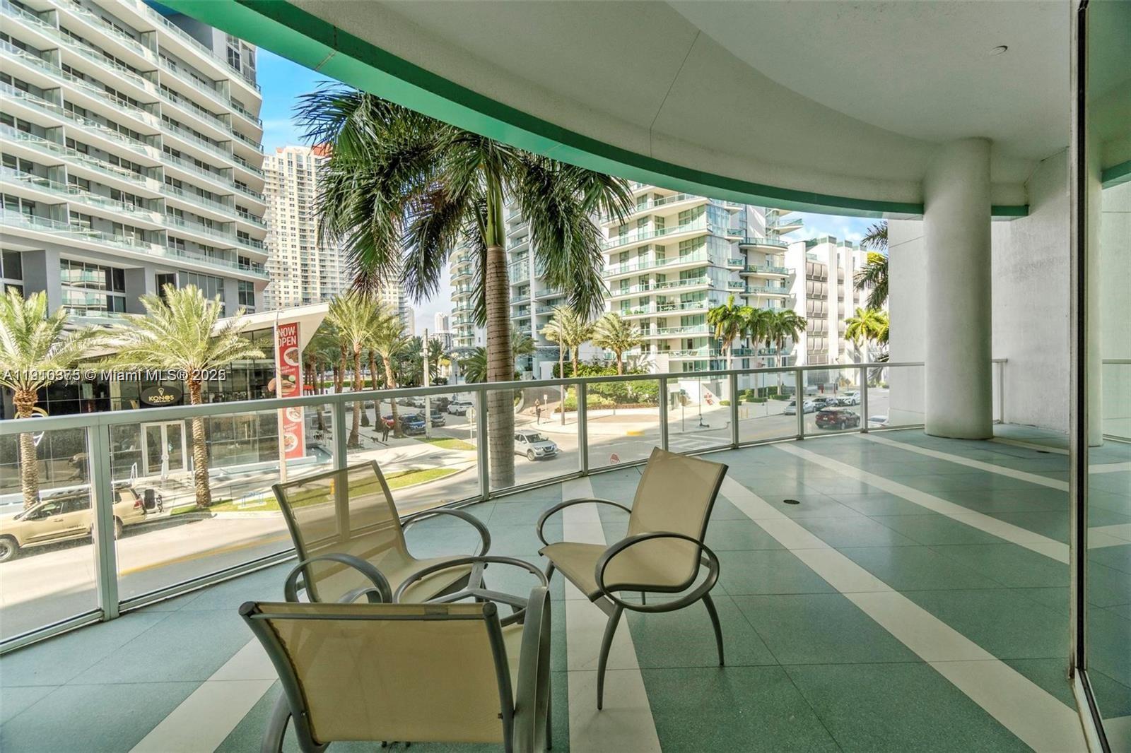 image The Emerald At Brickell2
