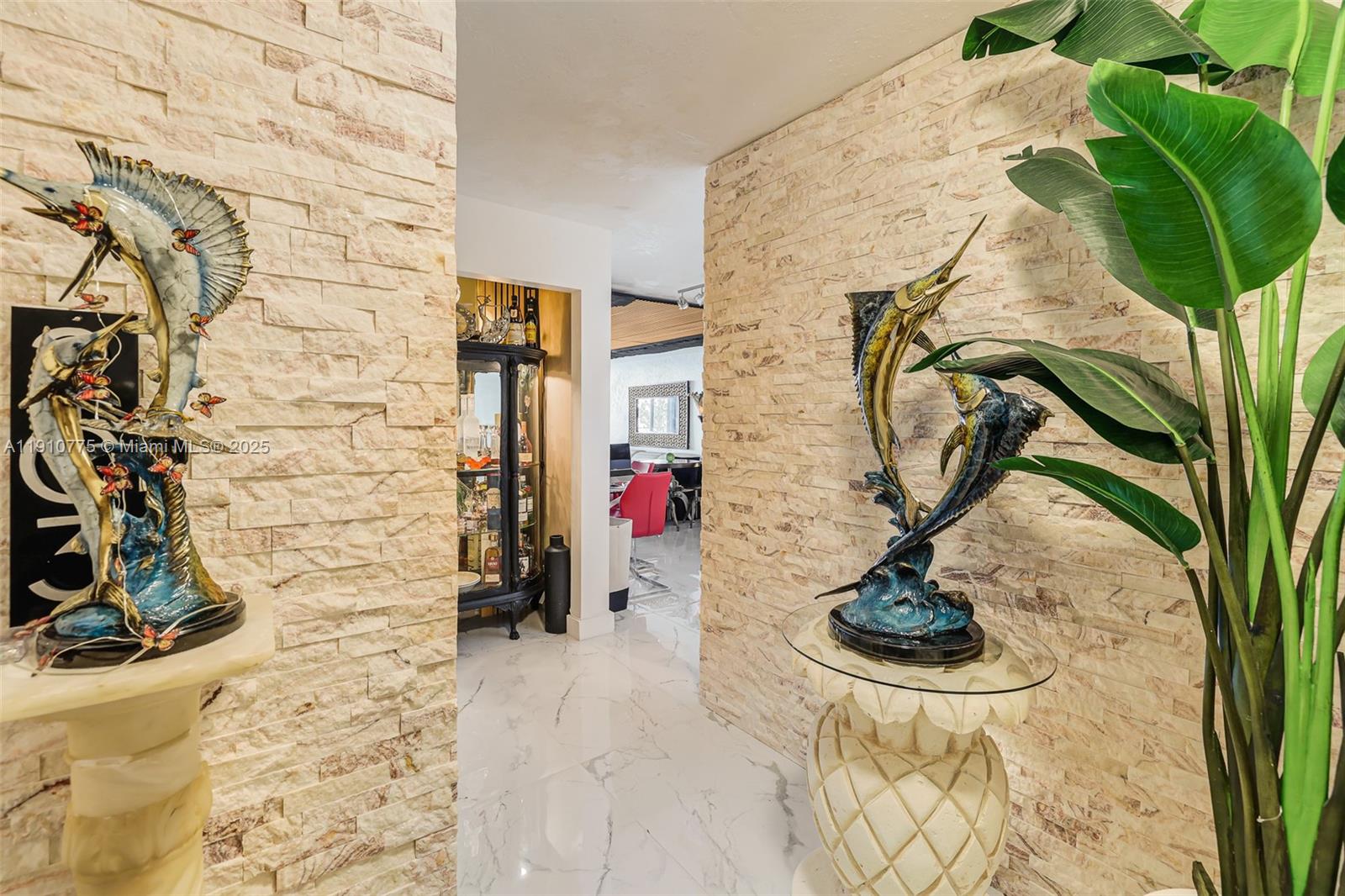 1820 S Treasure Dr #203D North Bay Village, FL 33141