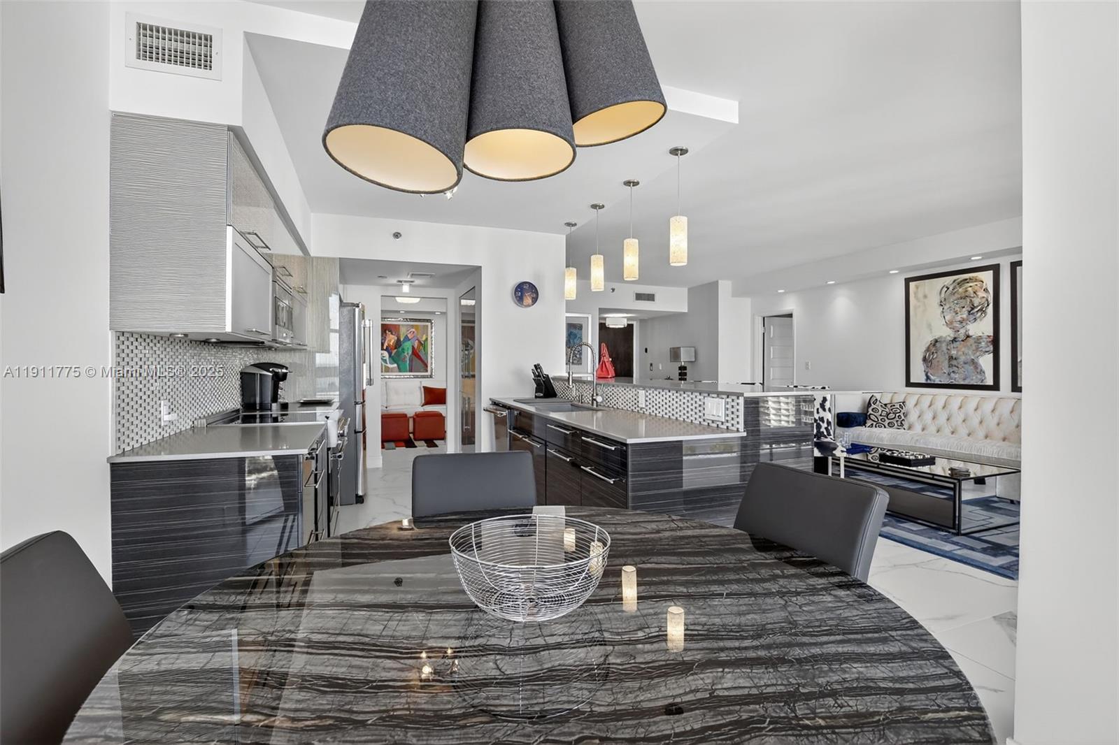 image Hamptons West15