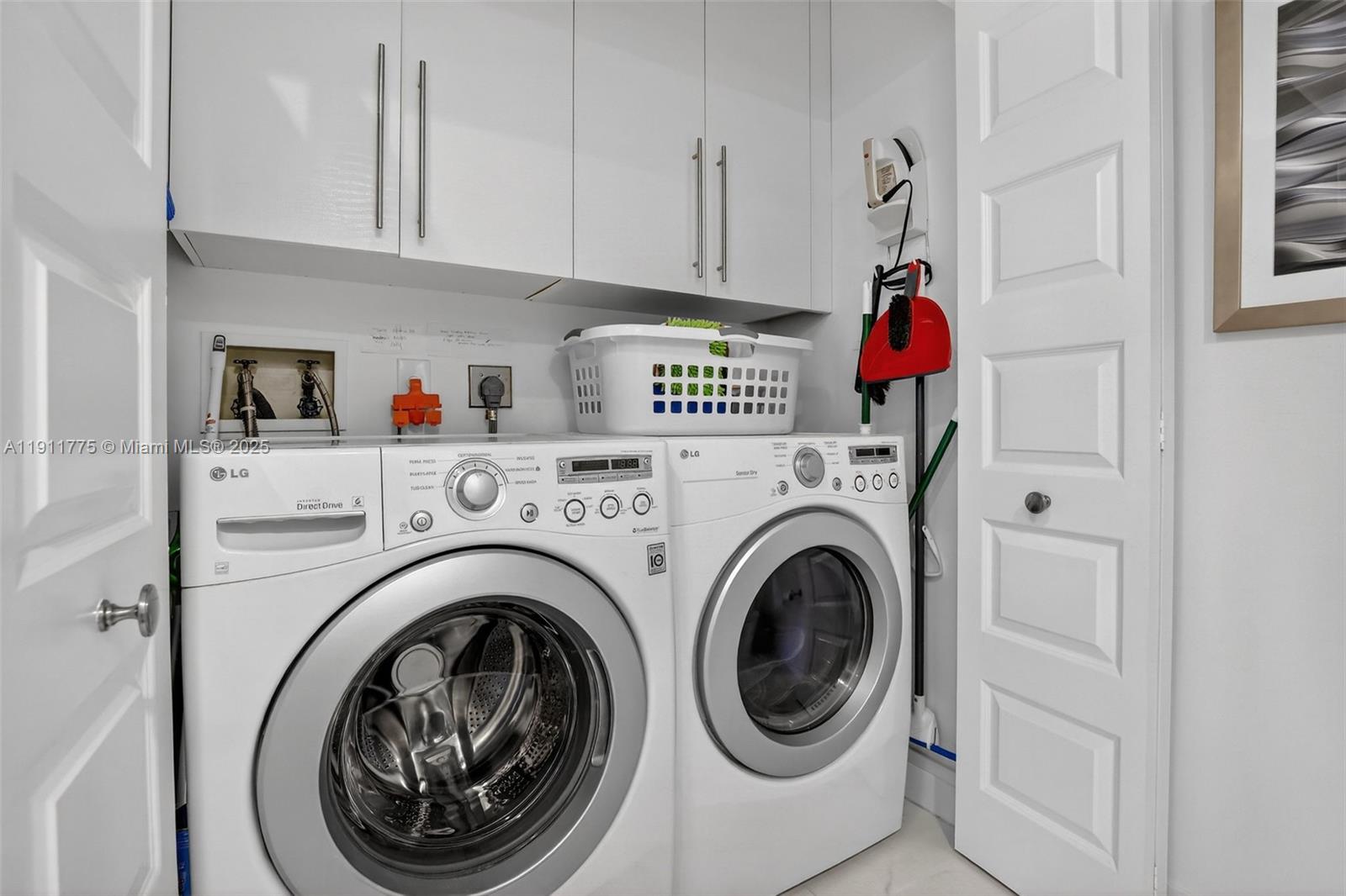 image Hamptons West43