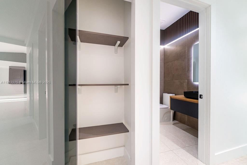 6650 SW 94th Ave Miami, FL 33173