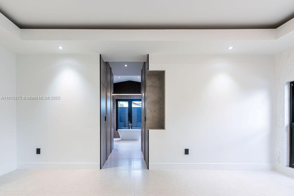 6650 SW 94th Ave Miami, FL 33173