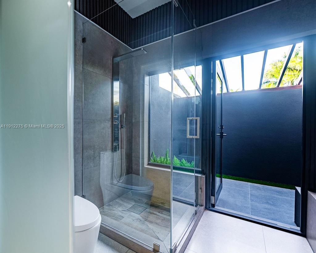 6650 SW 94th Ave Miami, FL 33173