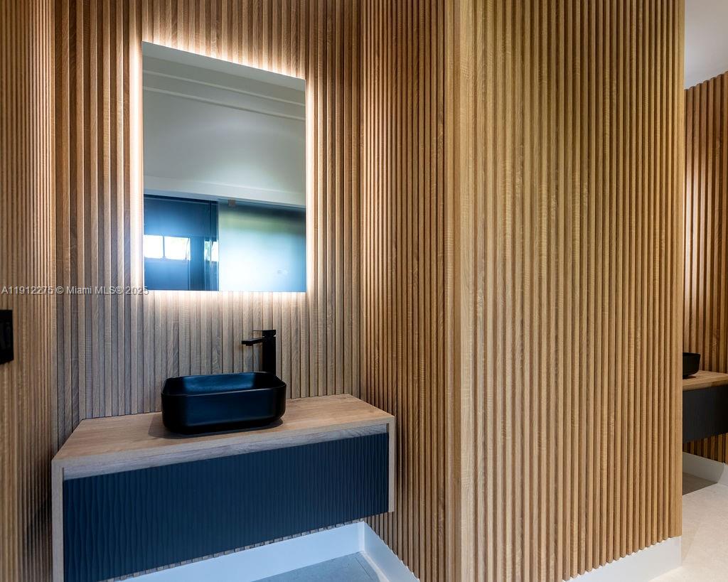 6650 SW 94th Ave Miami, FL 33173