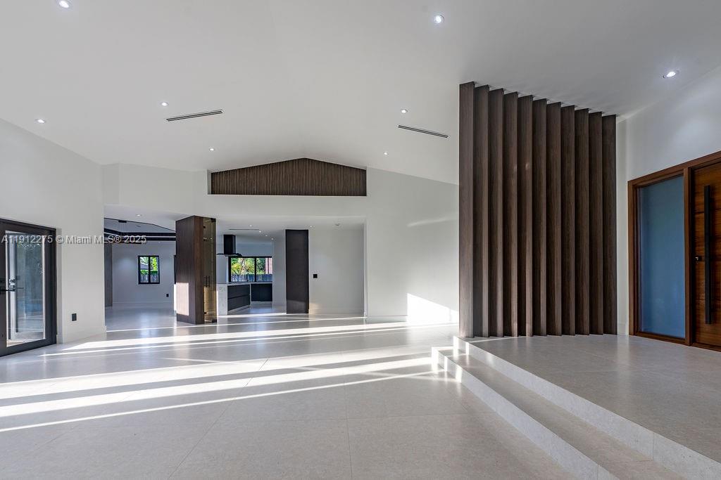 6650 SW 94th Ave Miami, FL 33173