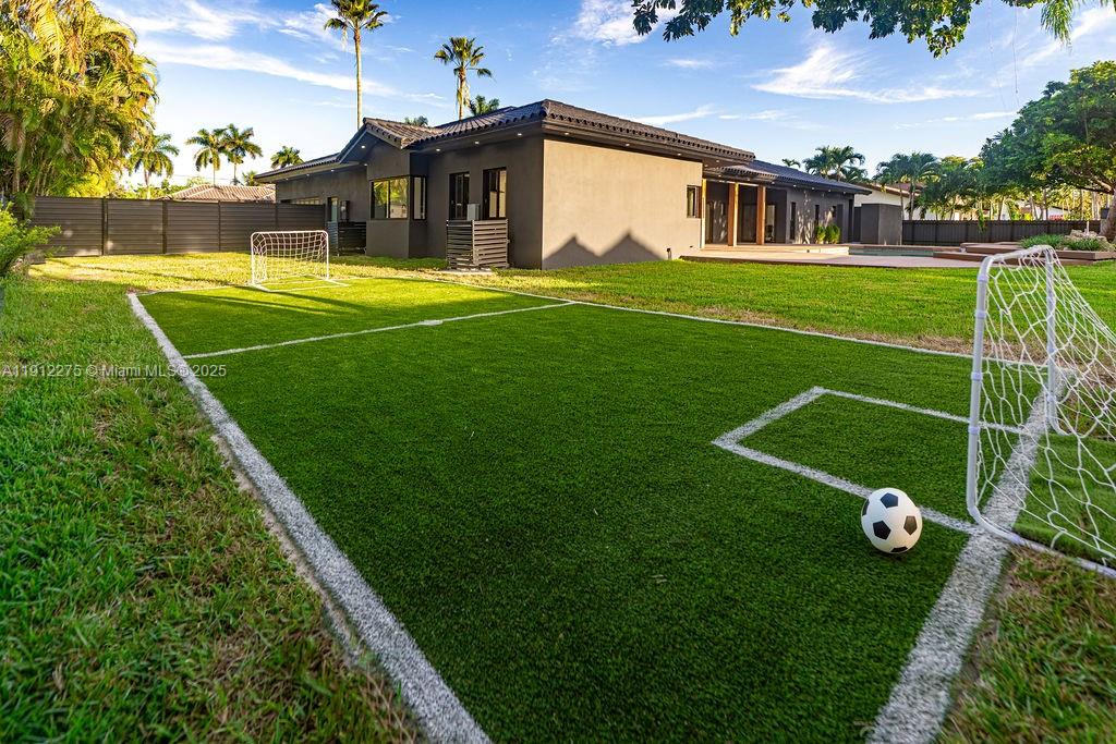 6650 SW 94th Ave Miami, FL 33173