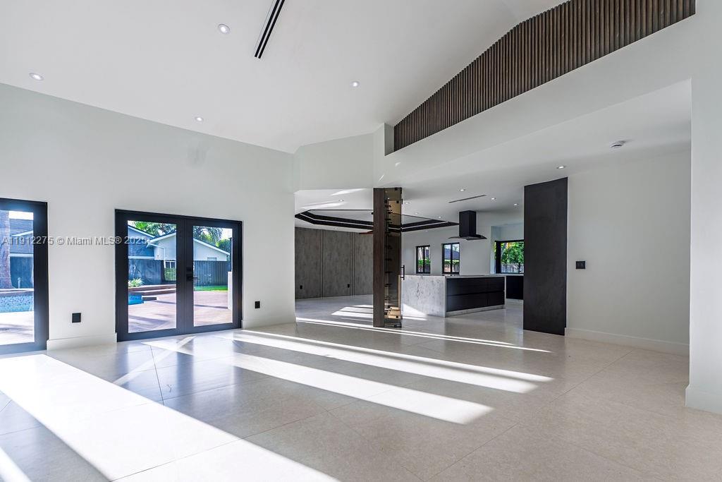 6650 SW 94th Ave Miami, FL 33173