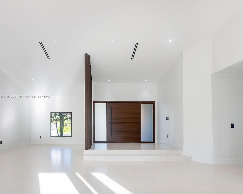 6650 SW 94th Ave Miami, FL 33173