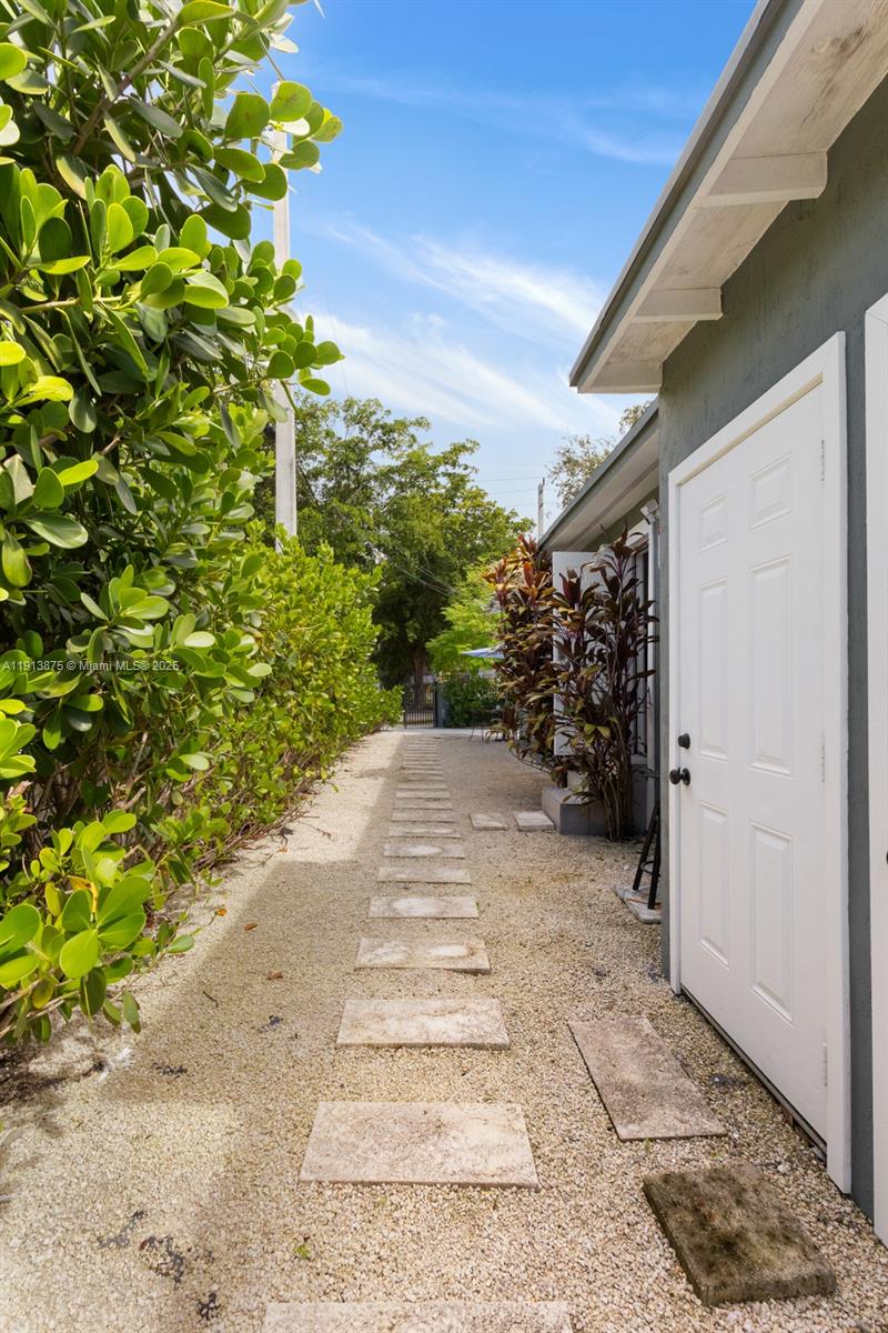 790 NW 60th St Miami, FL 33127