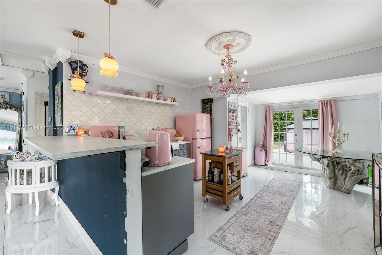 2820 SW 33rd Ct Miami, FL 33133