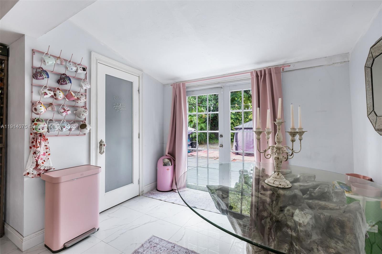 2820 SW 33rd Ct Miami, FL 33133