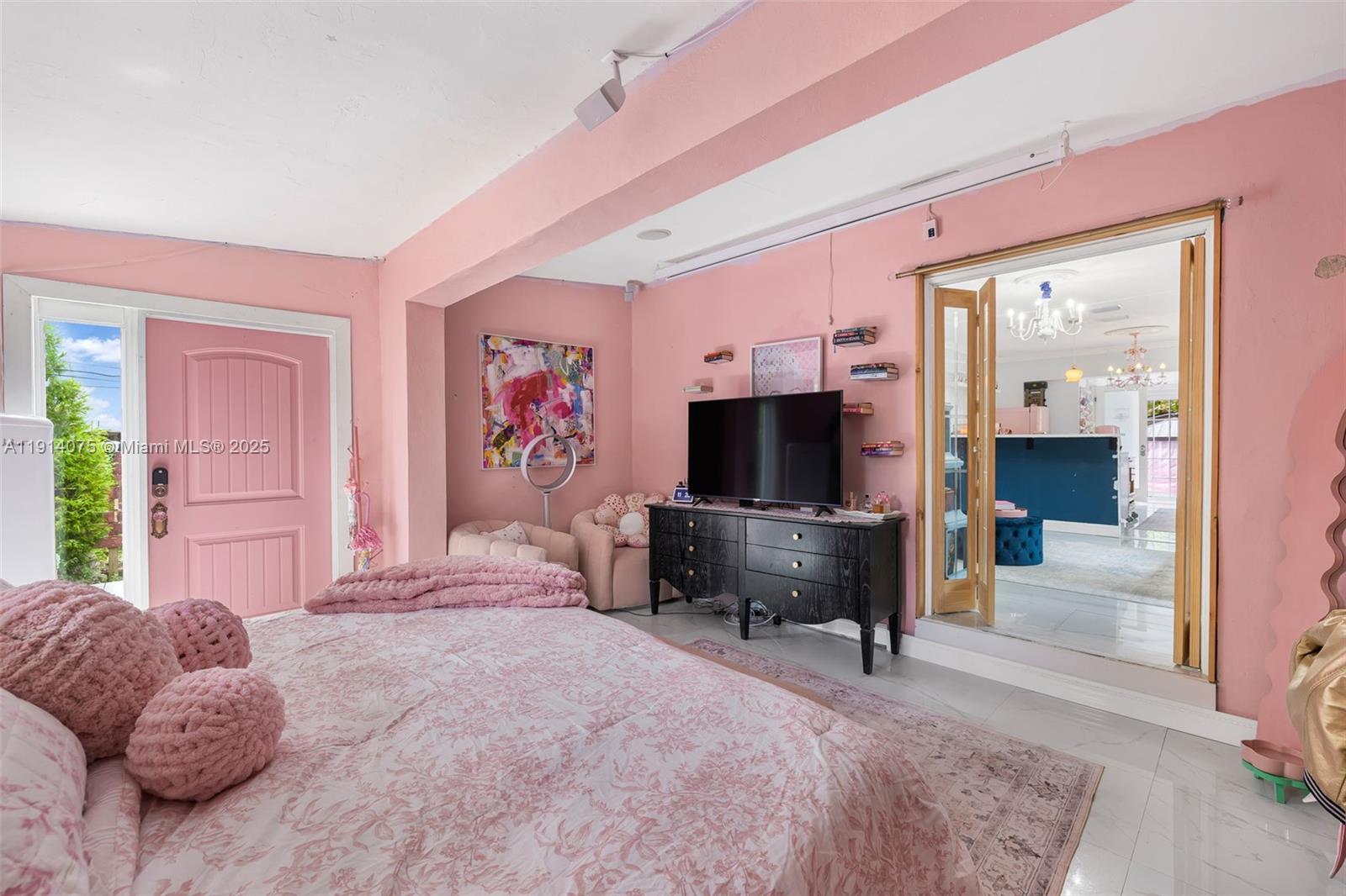 2820 SW 33rd Ct Miami, FL 33133