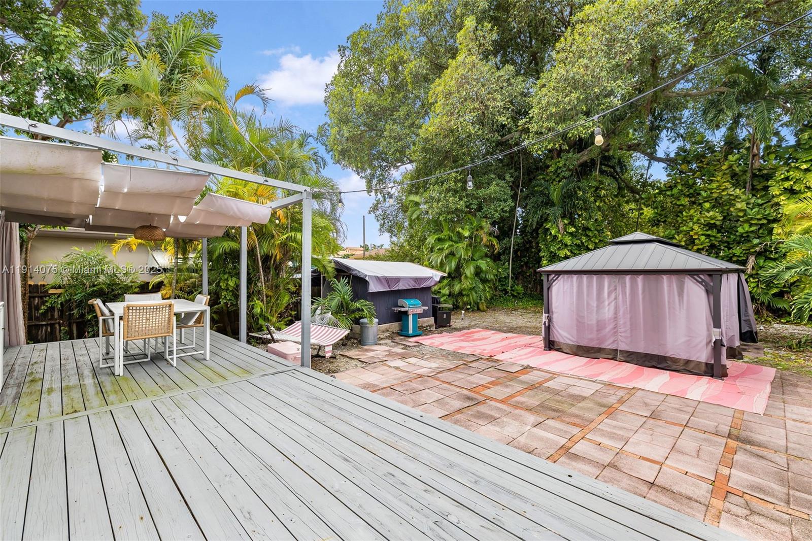 2820 SW 33rd Ct Miami, FL 33133